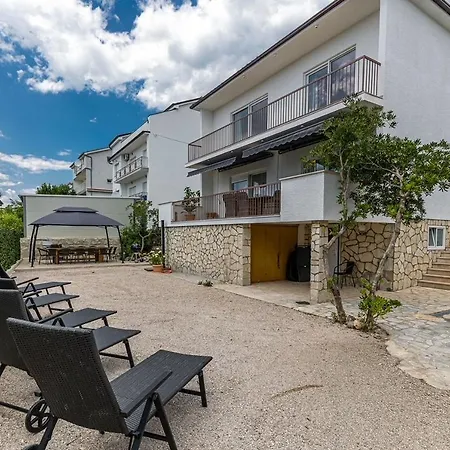 Holiday home Ninna *